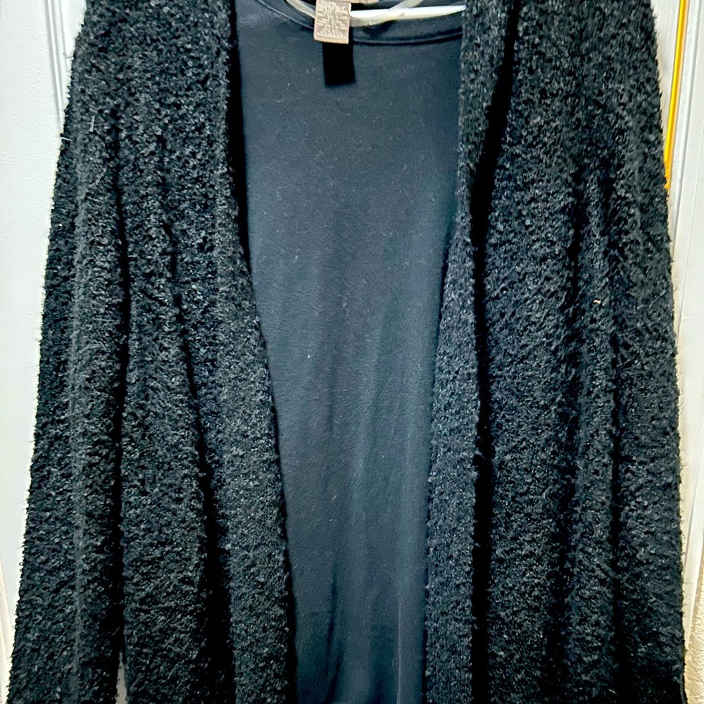 Beautiful black popcorn style cardigan sweater— Size XXL